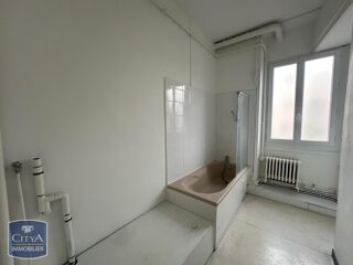  Appartement à louer 3 pièces 78 m²