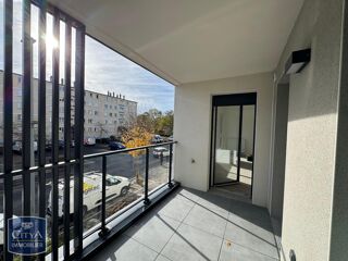  Appartement à louer 3 pièces 63 m²