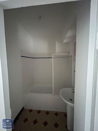  Appartement à louer 3 pièces 78 m²