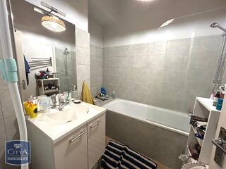  Appartement � louer 3 pi�ces 83 m�