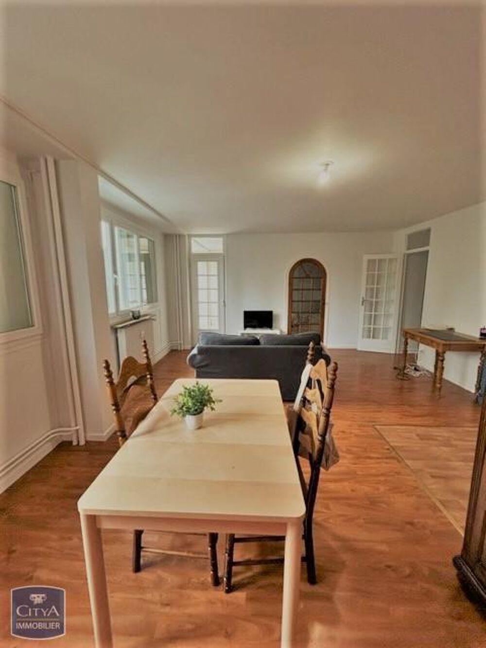 location Appartement - 3 pièce(s) - 70 m² Chalon-sur-Saône (71100)