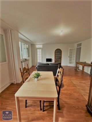  Appartement à louer 3 pièces 70 m²