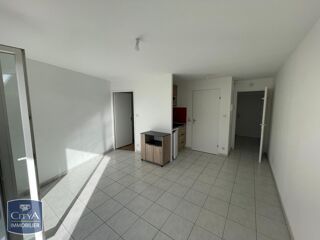  Appartement à louer 2 pièces 37 m²