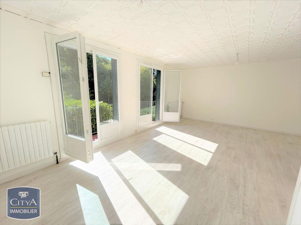 À LOUER : Découvrez cette charmante maison T4 située à L....
