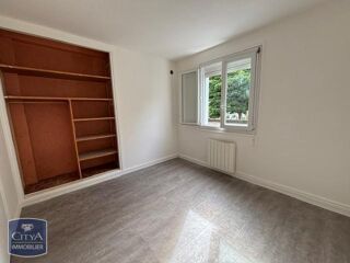  Appartement à louer 3 pièces 60 m²