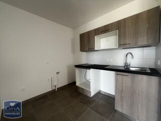 location Appartement - 3 pièce(s) - 63 m² Rodilhan (30230)