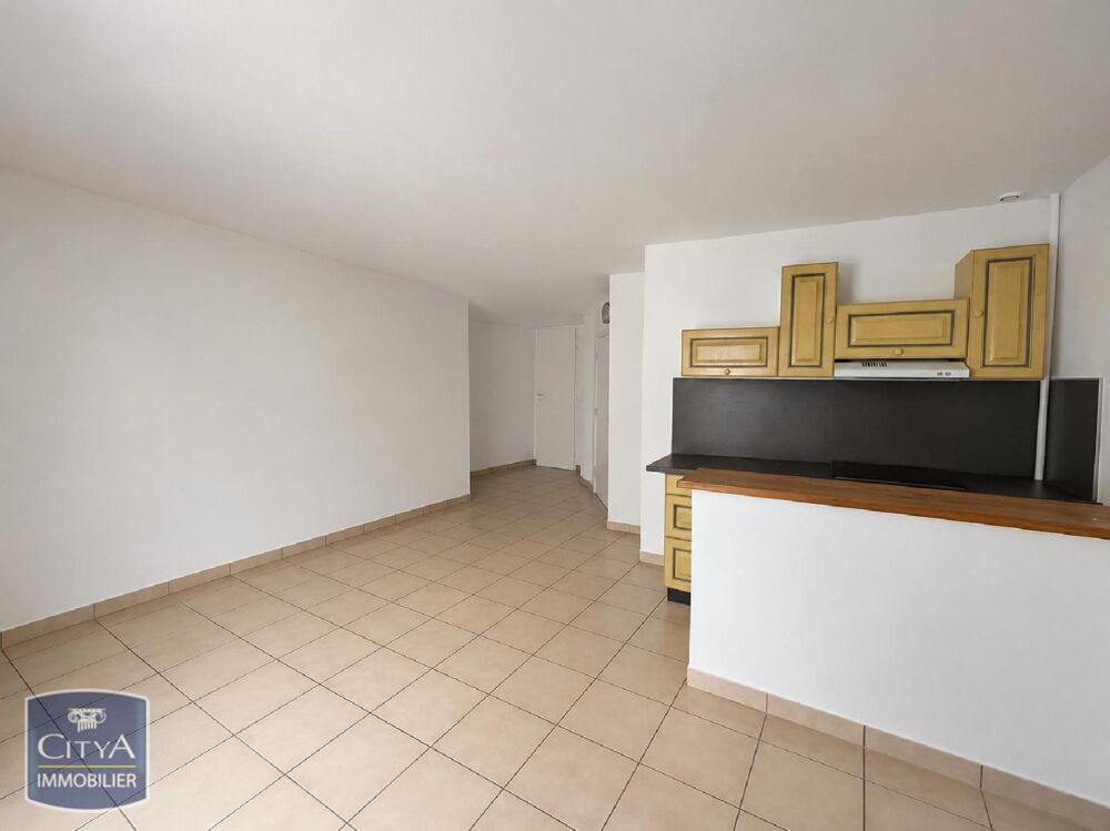 À LOUER : Appartement T1 situé à Beaumes de Venise. Ce b....
