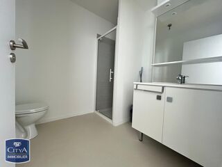  Appartement à louer 2 pièces 44 m²