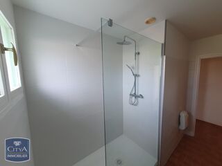 location Appartement - 3 pièce(s) - 76 m² Volvic (63530)