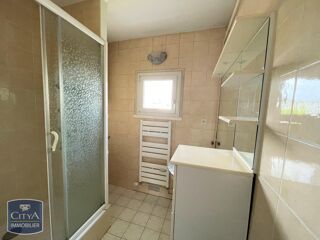  Appartement à louer 3 pièces 64 m²