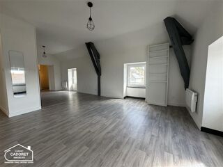  Appartement à louer 3 pièces 65 m²