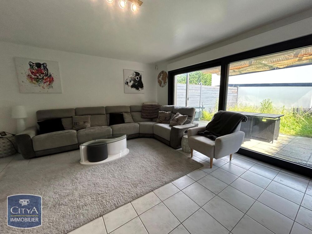 À LOUER Découvrez cette charmante maison T4 située à Ami....