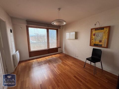 LOCAL PROFESSIONNEL - SAINT MARTIN A louer : Local pr... 820 29200 Brest