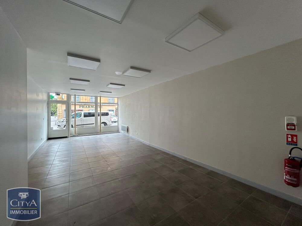   Location / Local Commercial - 44 m² 