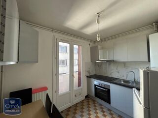  Appartement à louer 4 pièces 95 m²