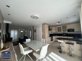 Maison à louer 4 pièces 89 m²