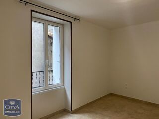  Appartement à louer 4 pièces 67 m²