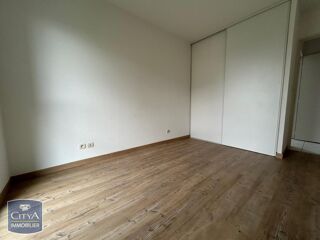location Appartement - 3 pièce(s) - 64 m² Niort (79000)