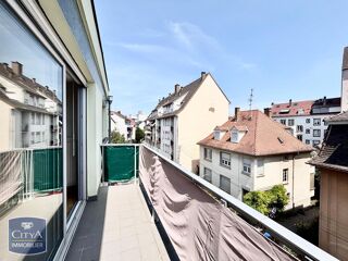  Appartement à louer 2 pièces 63 m²