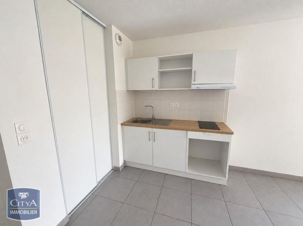 location Appartement - 2 pièce(s) - 41 m² Nîmes (30000)