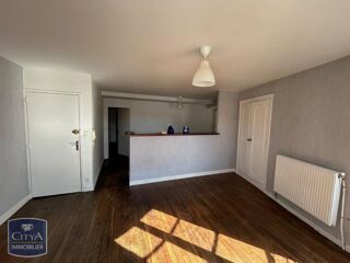  Appartement à louer 3 pièces 56 m²