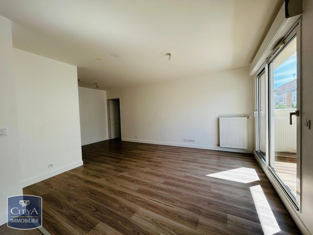 location Appartement - 3 pièce(s) - 65 m² Lucé (28110)