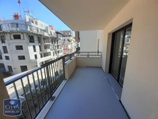  Appartement à louer 3 pièces 66 m²