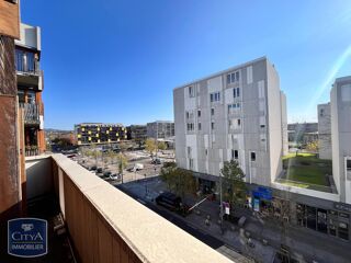  Appartement à louer 4 pièces 76 m²