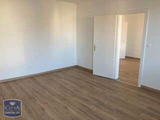  Appartement à louer 4 pièces 75 m²