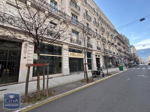 Local commercial situ&eacute; 27 Cours Berriat &agrave; Grenoble d'... 3255 38000 Grenoble