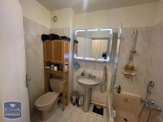  Appartement à louer 1 pièce 37 m²