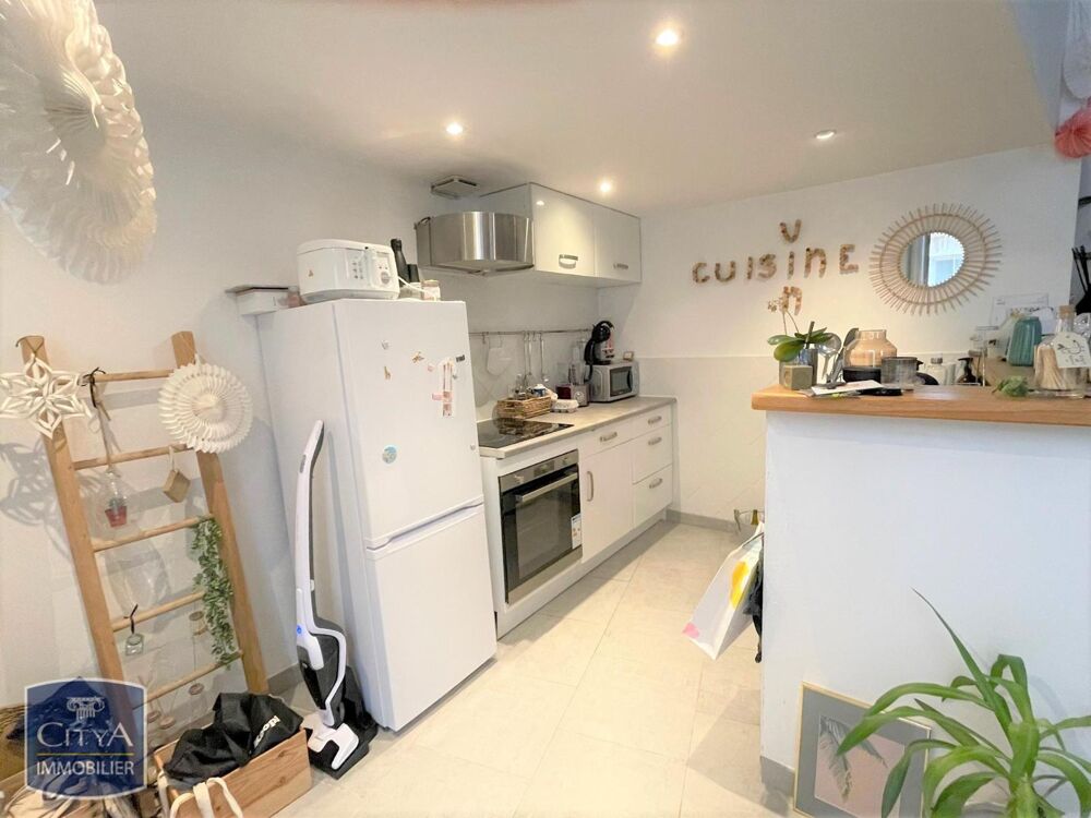 location Appartement - 1 pièce(s) - 63 m² Nîmes (30000)