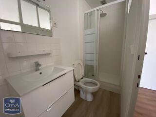  Appartement à louer 2 pièces 37 m²
