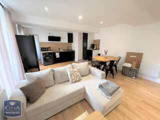 Appartement à louer 3 pièces 66 m²