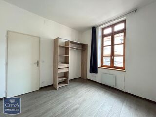  Appartement à louer 3 pièces 61 m²