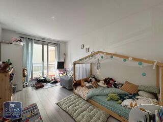  Appartement à louer 3 pièces 72 m²