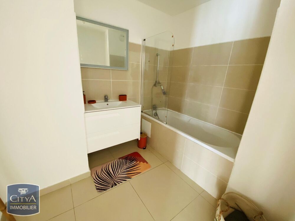 location Appartement - 3 pièce(s) - 62 m² Sainte-Clotilde (97490)