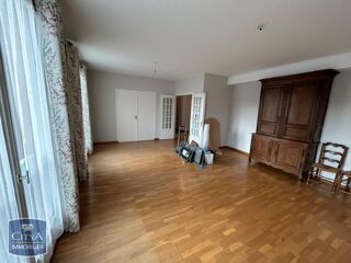  Appartement à louer 4 pièces 102 m²