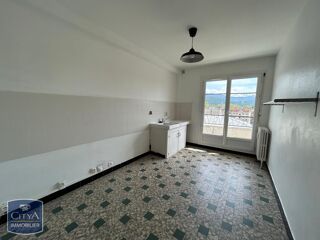  Appartement à louer 3 pièces 90 m²