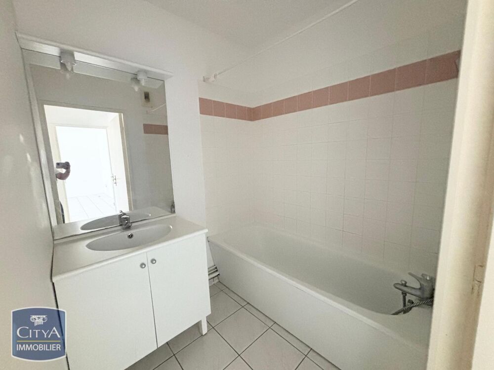 location Appartement - 2 pièce(s) - 55 m² Cambrai (59400)