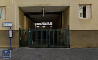  Parking / Garage à louer 