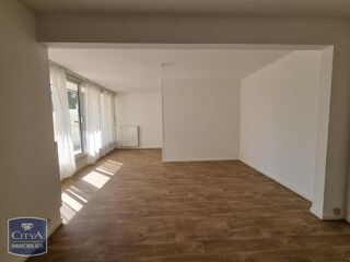  Appartement à louer 3 pièces 86 m²