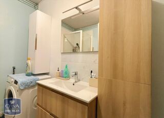  Appartement à louer 3 pièces 73 m²