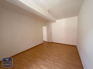  Appartement à louer 3 pièces 49 m²