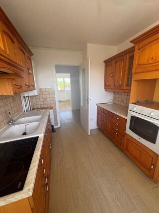  Appartement à louer 3 pièces 70 m²