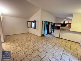  Villa à louer 4 pièces 85 m² La possession