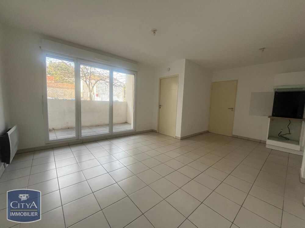 location Appartement - 2 pièce(s) - 42 m² Nîmes (30000)