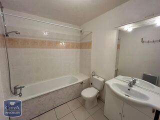  Appartement à louer 2 pièces 38 m²