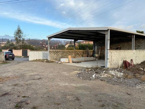 SAINT PRIVAT, &agrave; 5 minutes d'AUBENAS, Hangar Couvert d... 740 07200 St privat