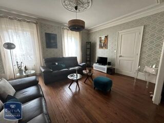  Maison à louer 8 pièces 187 m²